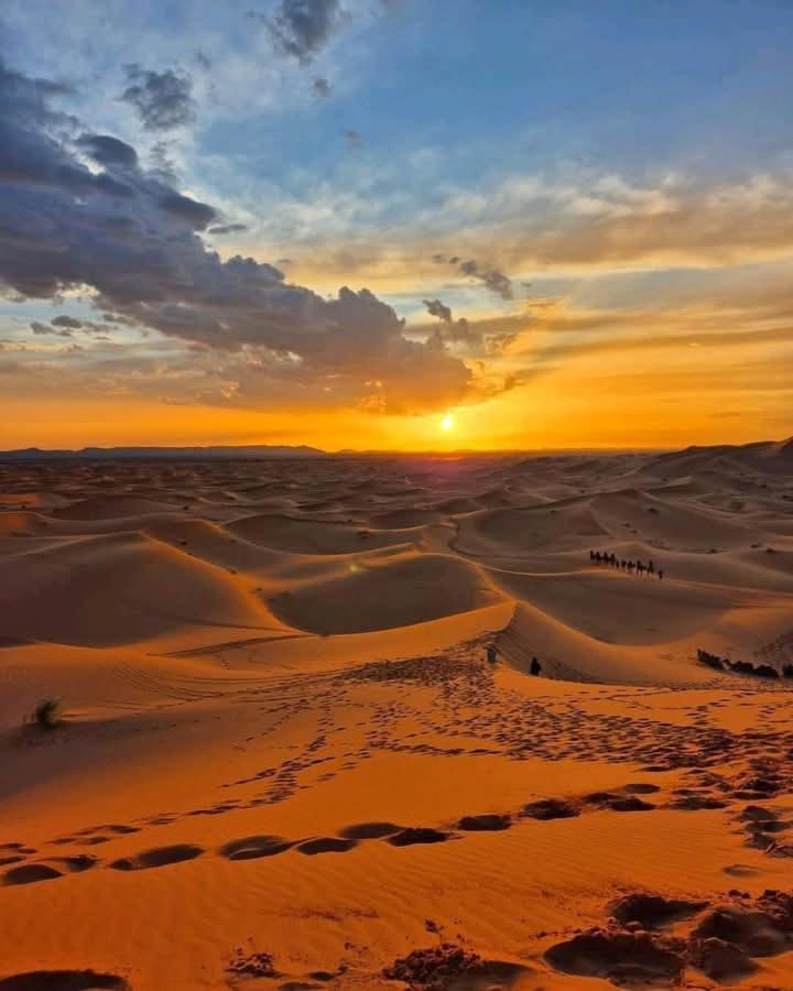 Bivouac Camel Trips Hotel Merzouga Ngoại thất bức ảnh